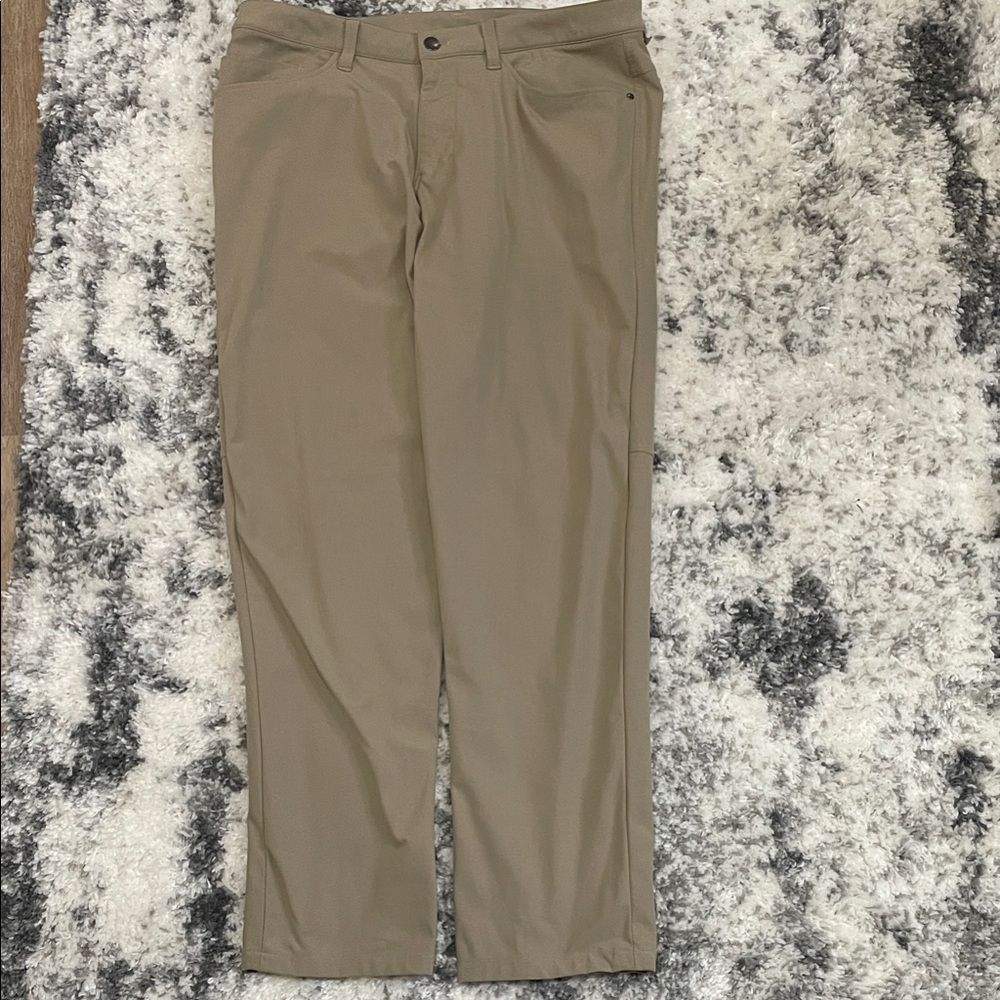 lululemon athletica Men's Khaki Chinos